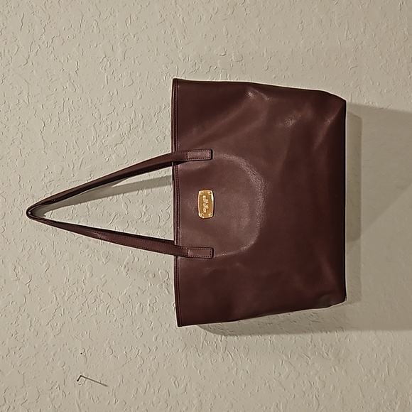 Michael Kors Burgandy Pebbled Leather Work Tote - Picture 3 of 16